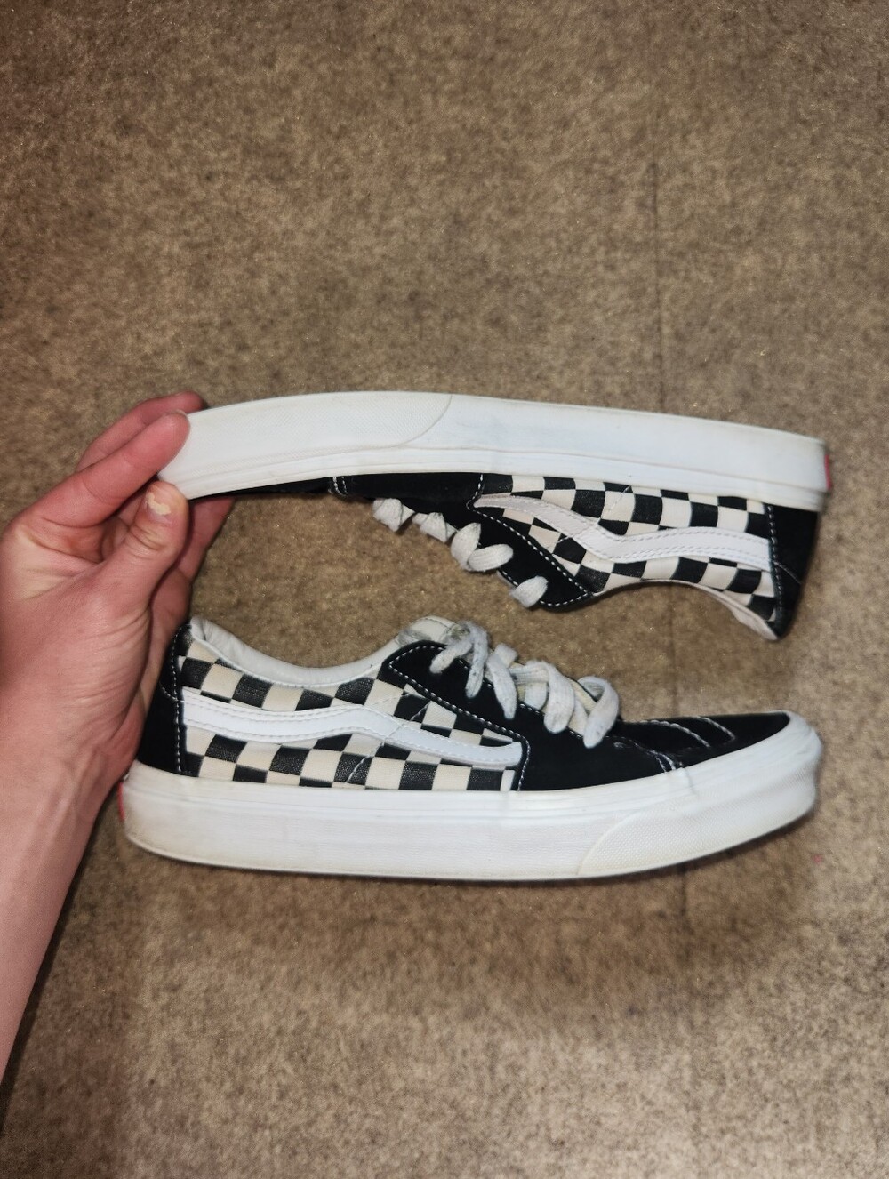 Unisex Classic Checkered Low Top Lace Up Vans Sneakers | Black White | M7.5 W9
